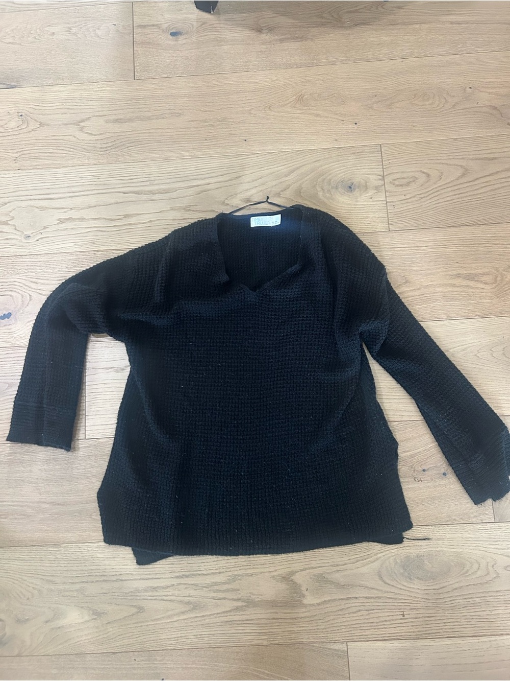 Time and Tru Black V-Neck Knit Sweater